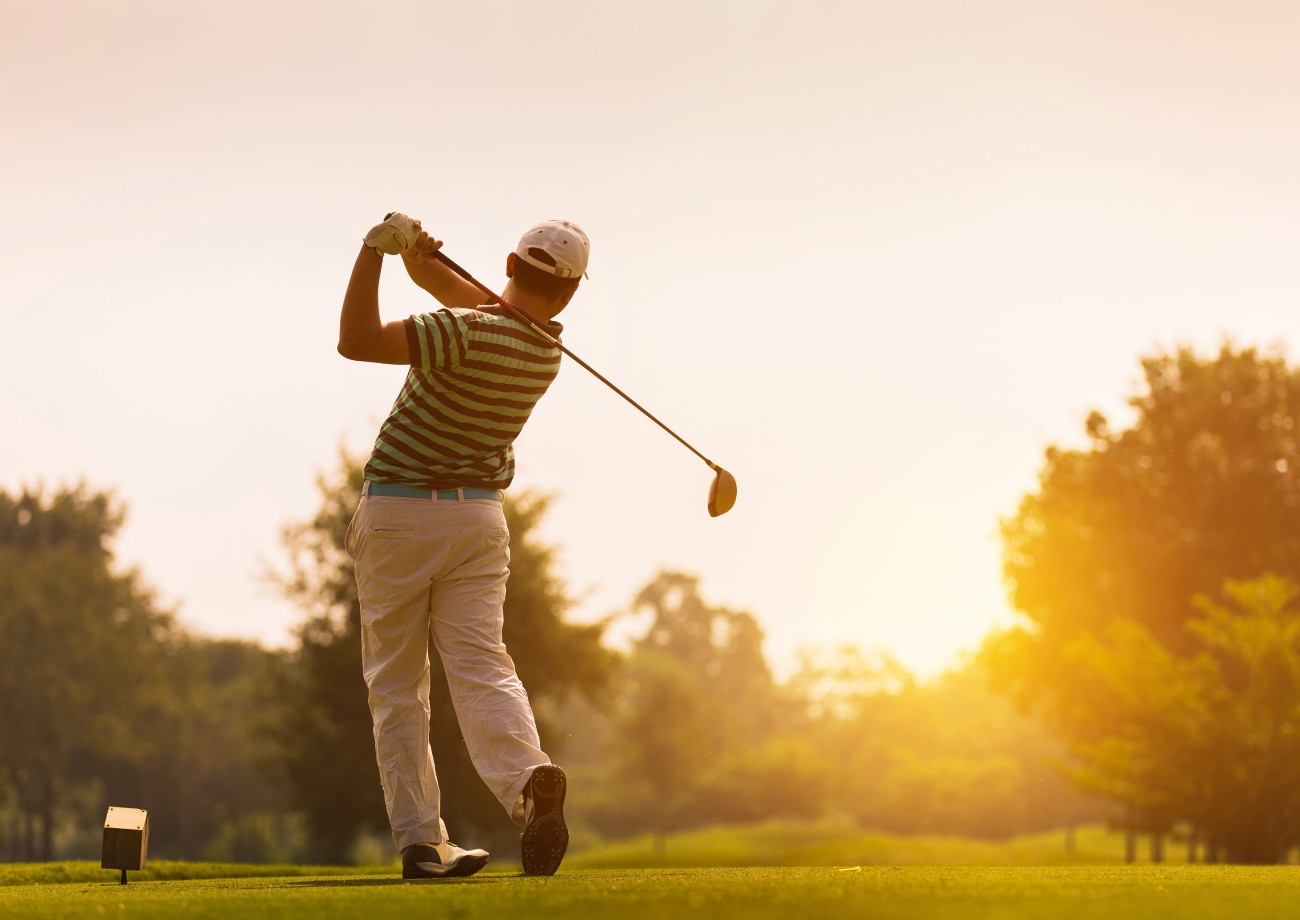 Golf spielen im Hotel Turmhof in Niederösterreich © shutterstock.com