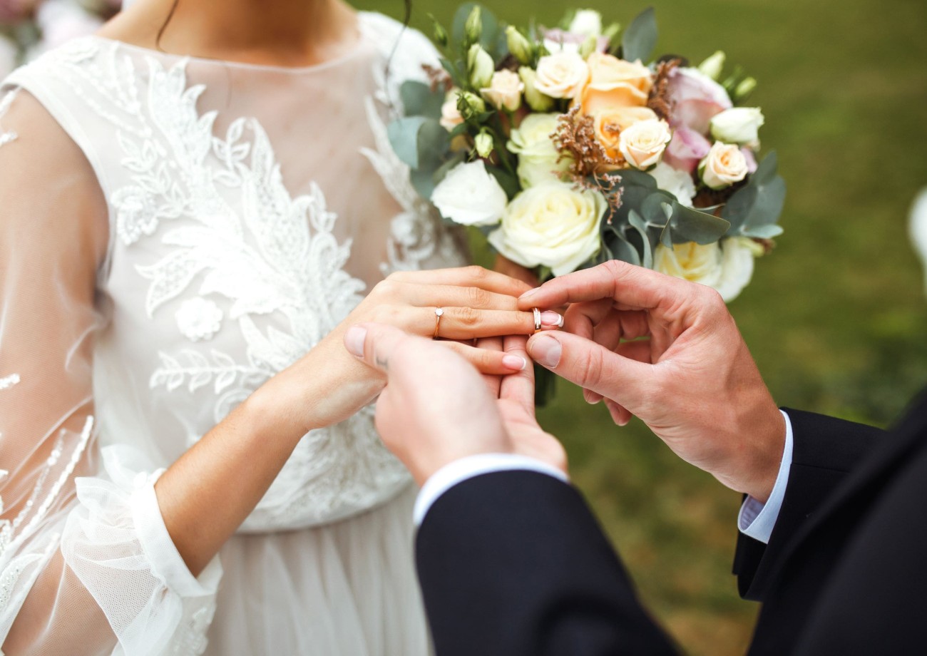 Brautpaar © shutterstock.com